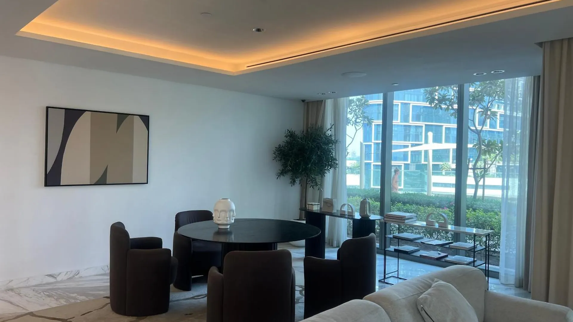 Family Apt - Huge Terrace & Playground Access Apartment Dubai