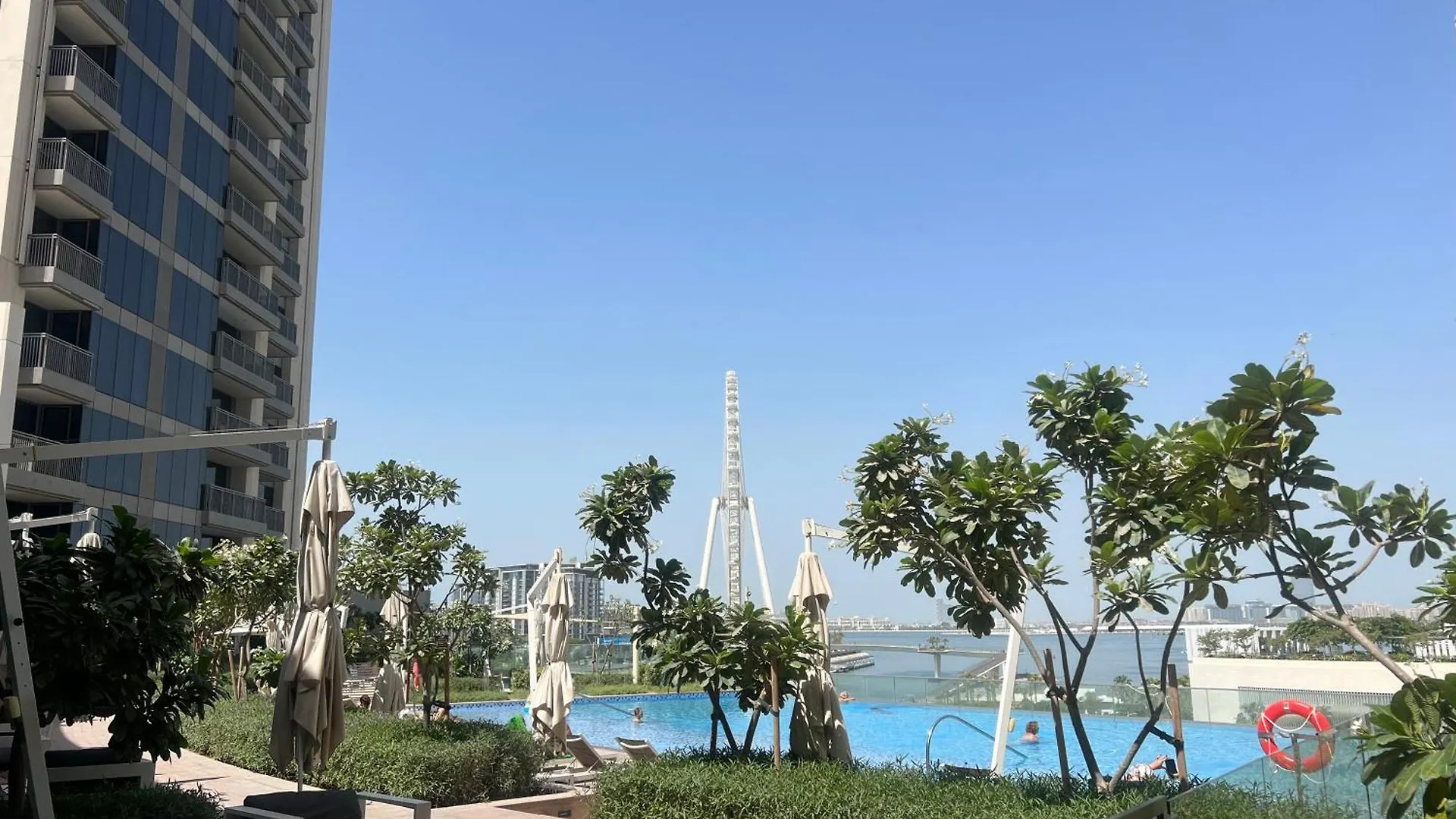 Family Apt - Huge Terrace & Playground Access Apartment Dubai
