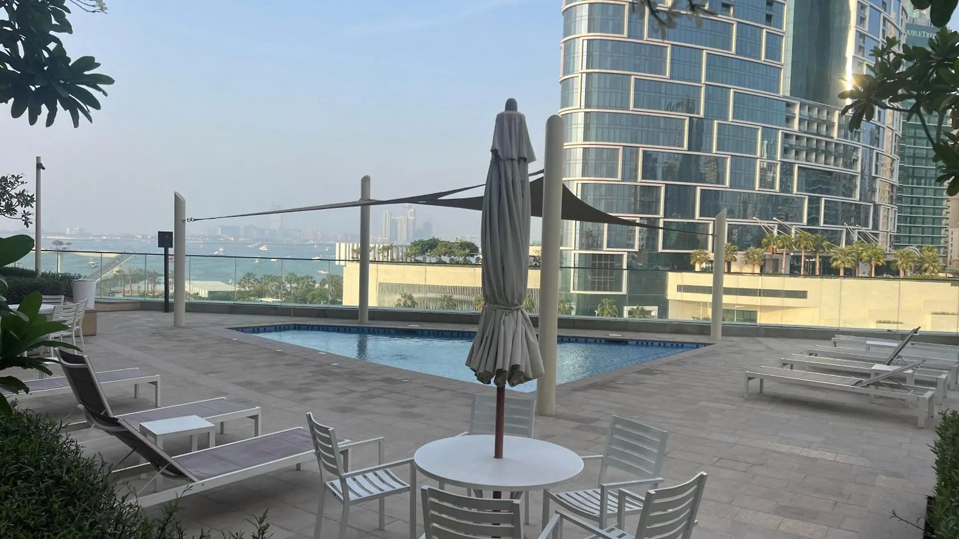 Family Apt - Huge Terrace & Playground Access Apartment Dubai